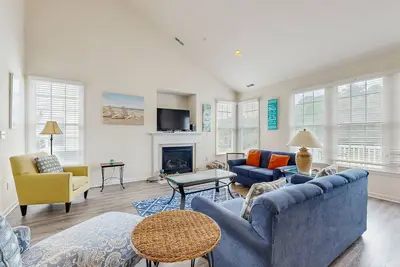 Image de Bear Trap Dunes 2nd floor condo w/ tennis court, basketball court, & golf