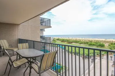 Image de Sea Colony Ocean 3rd floor condo w/ tennis court, gym, and balcony