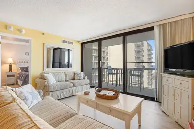 Image de Sea Colony Ocean 5th floor condo w/ gym, elevator, and free WiFi