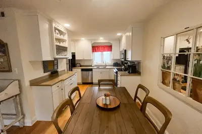 Image de 1st-floor Sea Colony Tennis condo with pool, gym, & fireplace