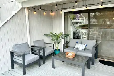 Image de Lakefront condo with private beach access, pools & world-class tennis facilities