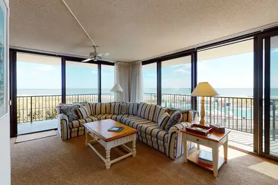 Image de Sea Colony Ocean 2nd floor condo w/ pool, tennis court, and elevator