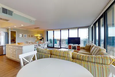 Image de Sea Colony 1st floor condo with basketball court & sauna - partial ocean view