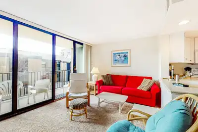 Image de Sea Colony Second-Floor Condo with Shared Gym, Tennis & Elevator