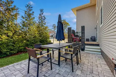 Image de Loggerhead townhouse with gas grill, WiFi, and jetted tub