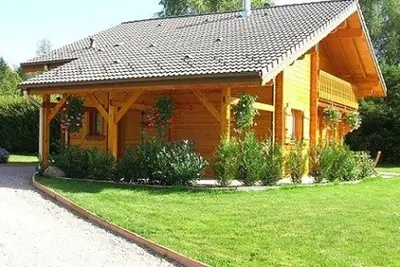 Image de Chalet haut de gamme avec sauna, terrasse et jardin près de la montagne vosgienne