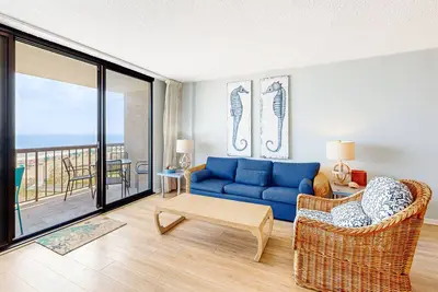 Image de Sea Colony Ocean 6th floor condo w/ tennis court, basketball court, and balcony