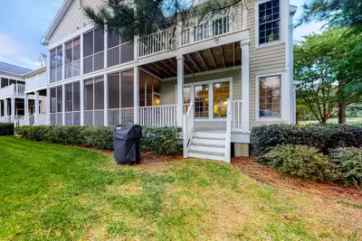 Image de Bear Trap Dunes 1st floor condo w/ shared sauna, golf on-site, and tennis court