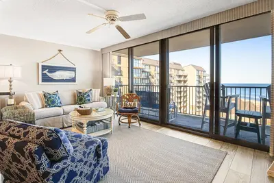 Image de Sea Colony Ocean 7th-floor condo with a gym & a tennis court