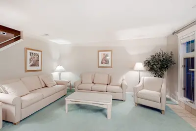 Image de Sea Colony Tennis townhouse w/ gym, tennis court, free WiFi, and balcony
