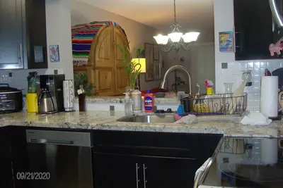 Image de Beautiful well maintained quiet condo.