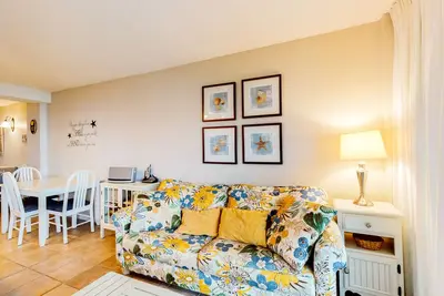 Image de Sea Colony 3rd floor condo w/ elevator, shared tennis court & gym - ocean view