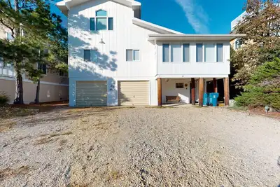 Image de Sea Del Estates Home with Outdoor Shower, Grill, & Community Beach & Tennis