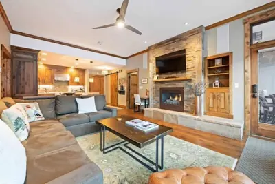 Image de Oxford Court 108 - 2 Bedroom Residence