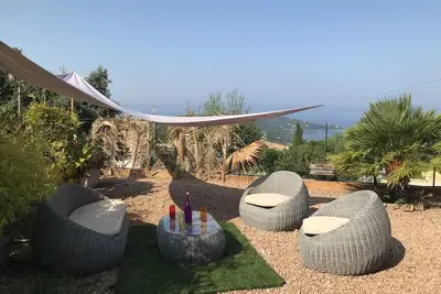 Image de Appartment Dans Villa Bas Rez De Jardin Vue Mer