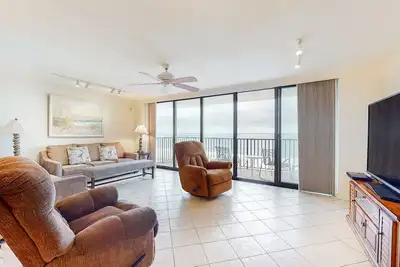 Image de Sea Colony Ocean 9th floor condo w/ balcony, gym, and free WiFi