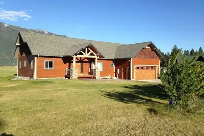 Image de Luxury Lodge w/ Grand Mountain Views;10-15 Miles to Whitefish & Glacier Nat Park