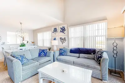 Image de Bethany Bay Third-Floor Condo with Pool, Tennis Court, & Board Games