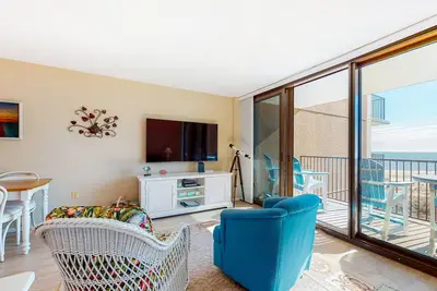 Image de Sea Colony Ocean 4th floor condo w/ basketball court, elevator, and gym