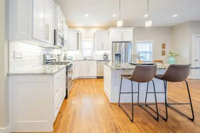 Image de Kc Gem: Renovated Home w/ Fenced Yard!