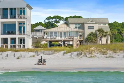 Image de Goodnight Dune - Gulf Front, 30a, Newly Renovated, Comp Bikes + Beach Service!