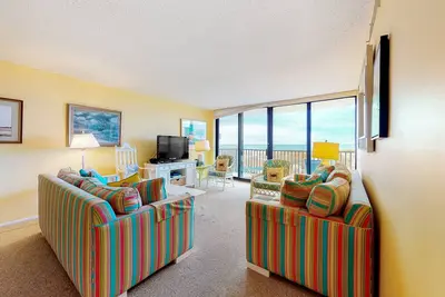 Image de Sea Colony Ocean 1st floor condo with pool & gym