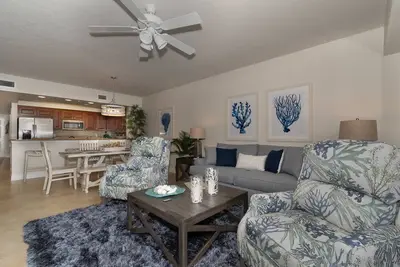 Image de Beautiful Oceanwalk Condo with Ocean Views, Pool Access, and Resort Amenities Ow20-303