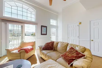Image de Bayside Bethany Lakes townhouse w/ pools, gym, free WiFi, and tennis