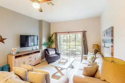 Image de Family-friendly condo near Disney w/ shared pool, hot tub, tennis, & volleyball