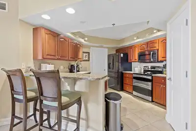 Image de Spacious, Family-Friendly Condo with Ocean View and Across from No-Drive Shore
