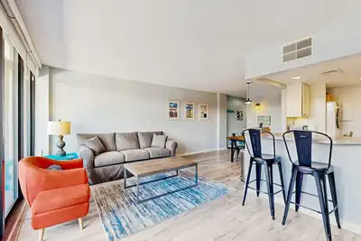 Image de Sea Colony oceanfront 2nd floor condo w/ free WiFi, shared sauna, and pool