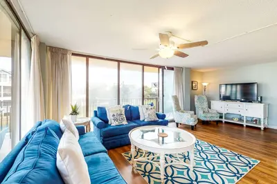 Image de Sea Colony oceanfront 1st floor condo w/ elevator and shared pool