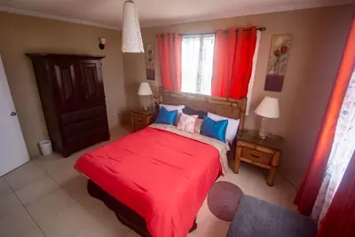 Image de 1 bdrm apartment with atlantic ocean views, beach 4mins