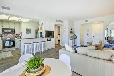 Image de Modern Golf Course Retreat in Cathedral City!