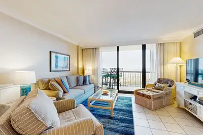 Image de Sea Colony Ocean 2nd floor condo w/ elevator, basketball court, and gym