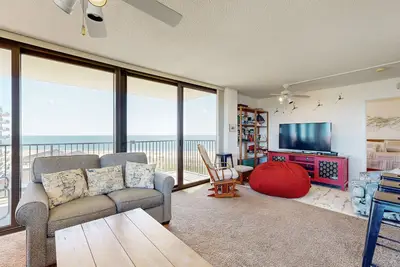 Image de Sea Colony oceanfront 6th floor condo w/ elevator, gym, and ocean views