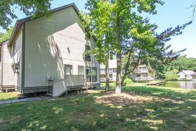 Image de Sea Colony Tennis townhouse with sauna, basketball court, & pool