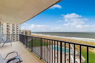 Image de Sea Colony Ocean 8th floor condo w/ elevator, tennis court, and shared sauna