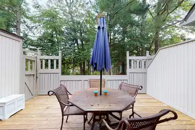 Image de Sea Colony Tennis 1st-floor condo with balcony, gym, & pool