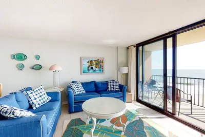 Image de Sea Colony Ocean 7th floor condo w/ gym, balcony, and tennis court