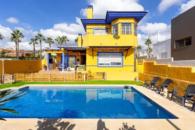 Image de Maison de vacances \"Milestone House\" avec piscine, terrasse, balcon, climatisation et Wi-Fi