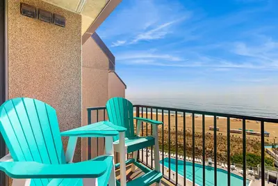 Image de Sea Colony Ocean 9th floor condo w/ elevator, basketball court, and free WiFi