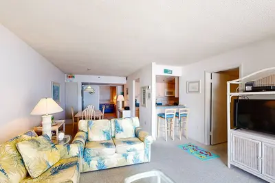 Image de Sea Colony Ocean 7th floor condo w/ pool, shared sauna, and gym