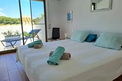 Image de Frontline Golf Course views, built in to hillside, 2 bedroom 105m2 apartment