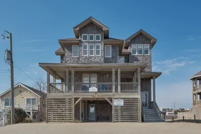 Image de Semi-oceanfront home in Nags Head with private pool & pet friendly!