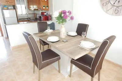 Image de Great for families and golfers and Villamartin Plaza, overlooks communal pool