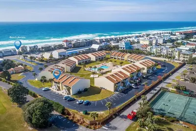 Image de Miramar's 2 Min Walk to the Beach with Private access!