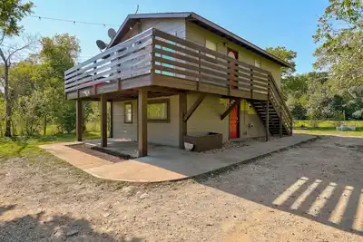 Image de Downtown Round Rock Getaway for Family or Group!