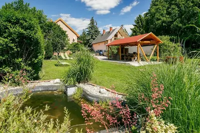 Image de Belle maison de vacances privée avec climatisation, Wifi, Tv, patio, animaux admis et parking