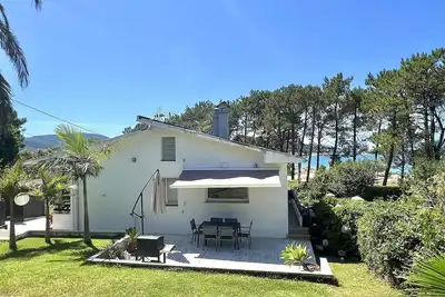 Image de Maison ensoleillée près de la mer